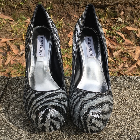 steve madden zebra heels